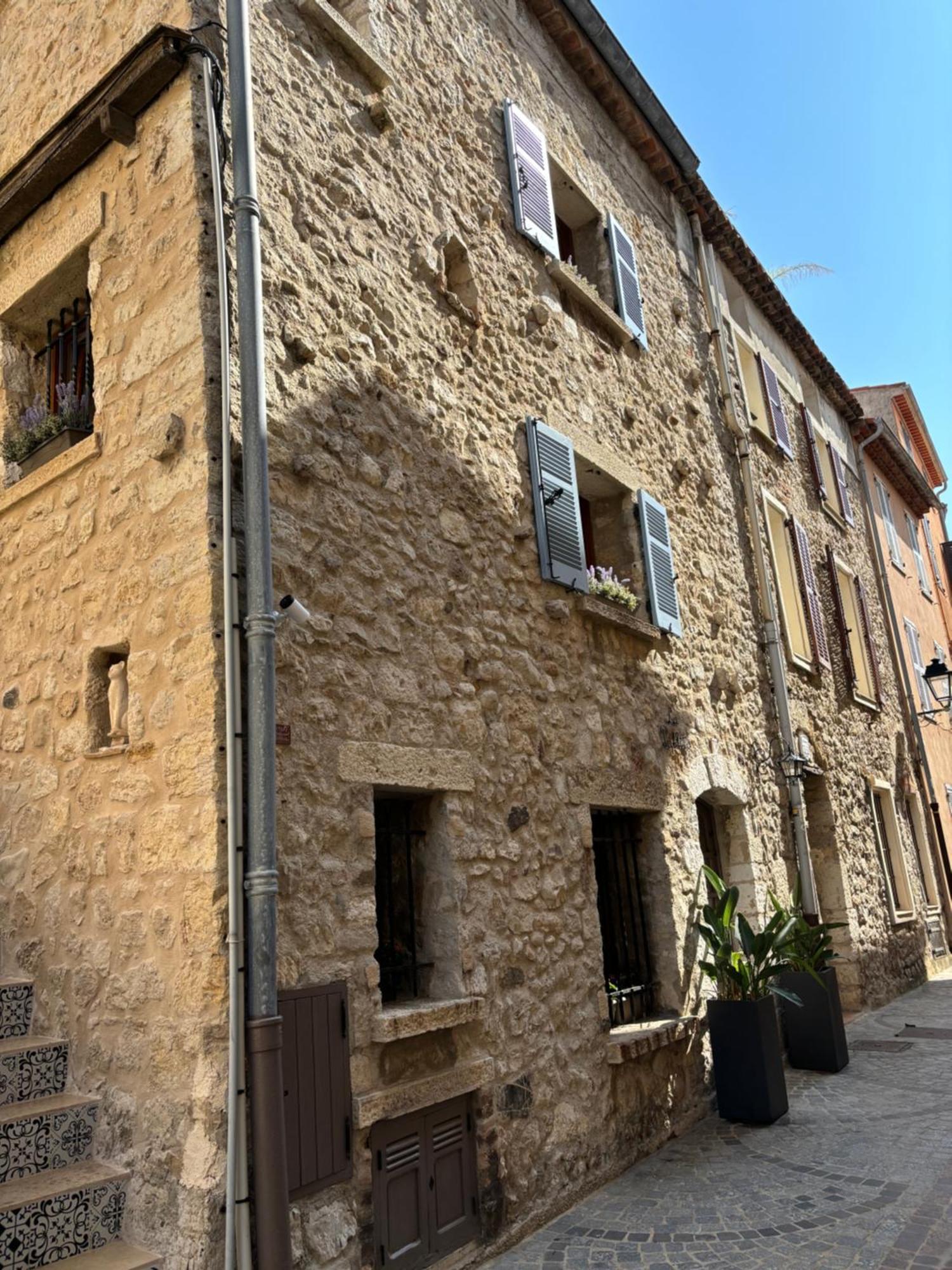 Ferienwohnung La Pablita, Vieil Antibes, Remparts Exterior foto