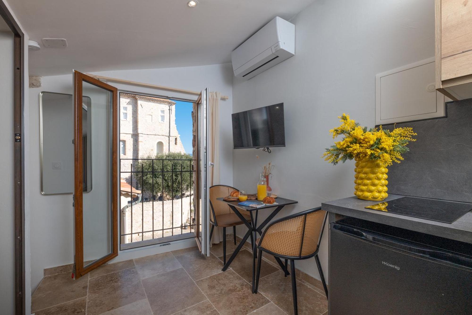 Ferienwohnung La Pablita, Vieil Antibes, Remparts Exterior foto